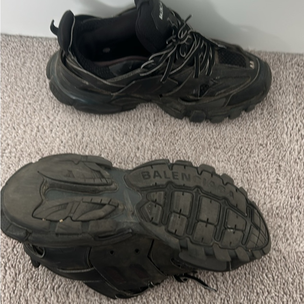 Balenciaga Men's Dark Gray Sneakers